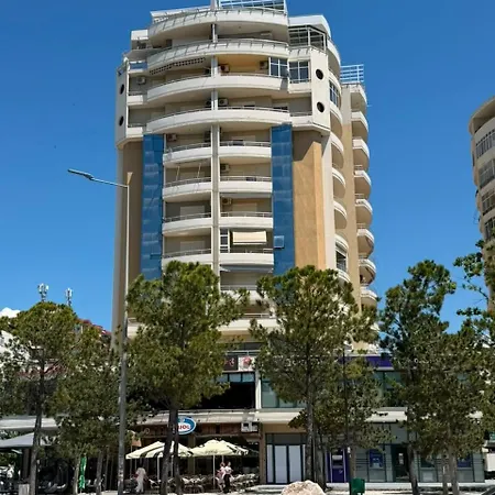 Panoramic Sea View, Free Private Parking! 6guest Appartamento Vlorë